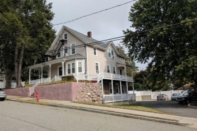 Primary Photo - 507 Summer St