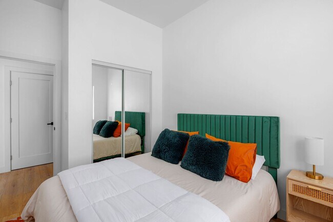 Building Photo - 2110 Drescher St