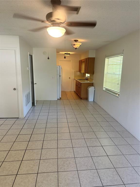 Building Photo - 221 N Adelle Ave