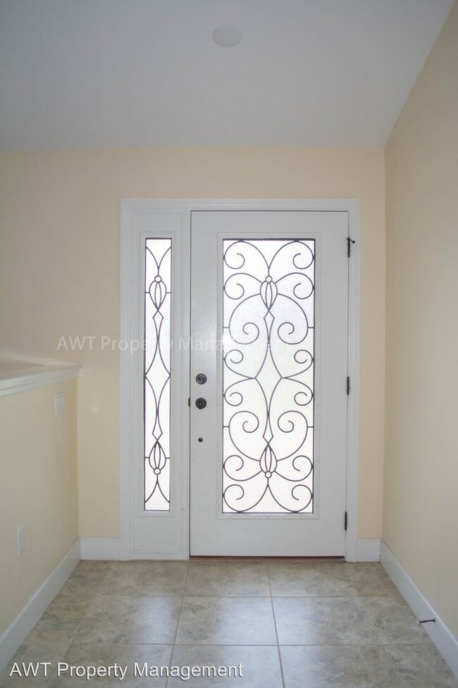 Building Photo - 3 br, 3 bath House - 31 Kashmir Trail