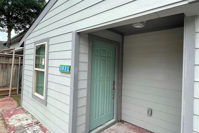Building Photo - 3831 Cosby St