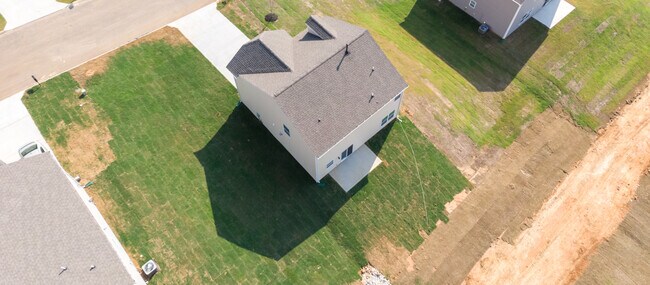 Foto del edificio - 4831 Birchcrest Ln