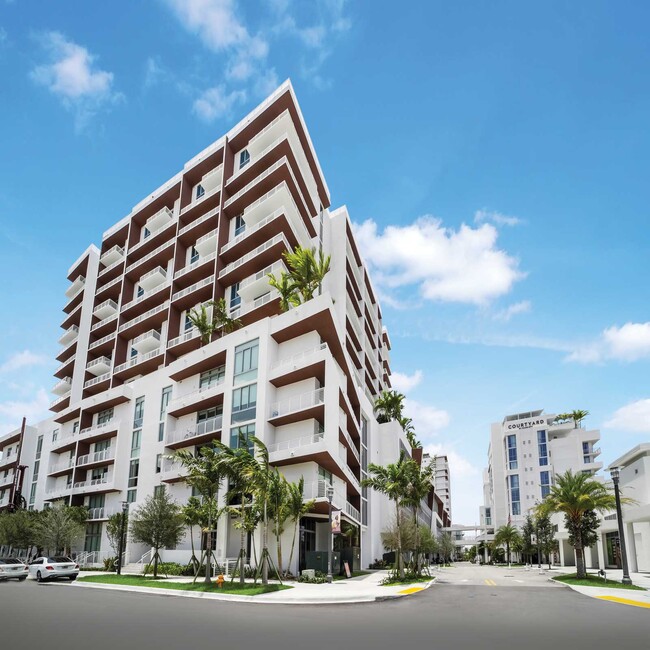 Building Photo - Quantum Apartments