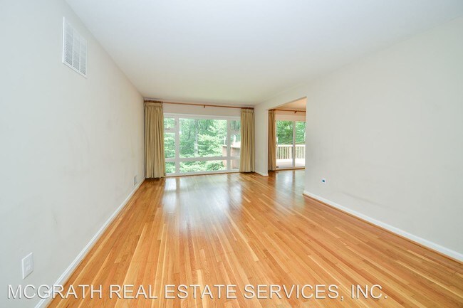 Building Photo - 4143 Lenox Dr