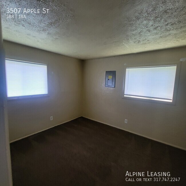 Building Photo - 3507 Apple St
