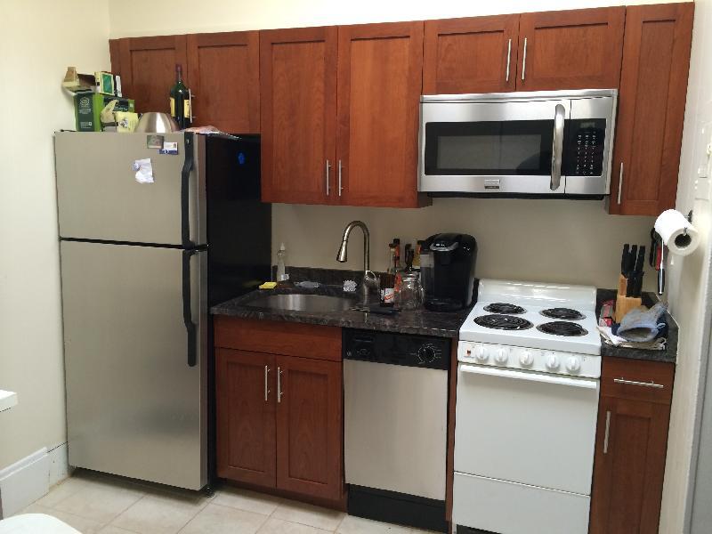 *Pictures are representative samples of the advertised unit. In some cases, the actual units you tou - 14 Aberdeen St