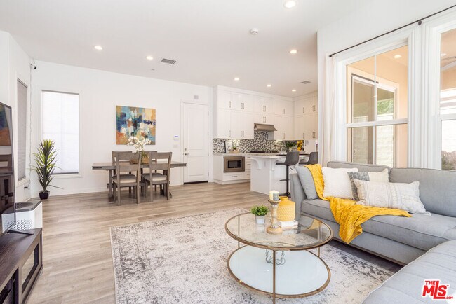 Foto del edificio - 20621 W Chestnut Cir