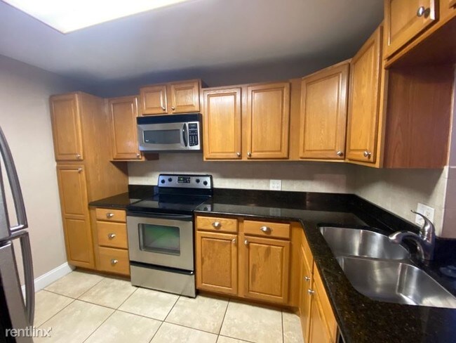 Building Photo - 301 N Indian River Dr