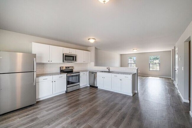 Foto del edificio - 7200 Primrose Ln