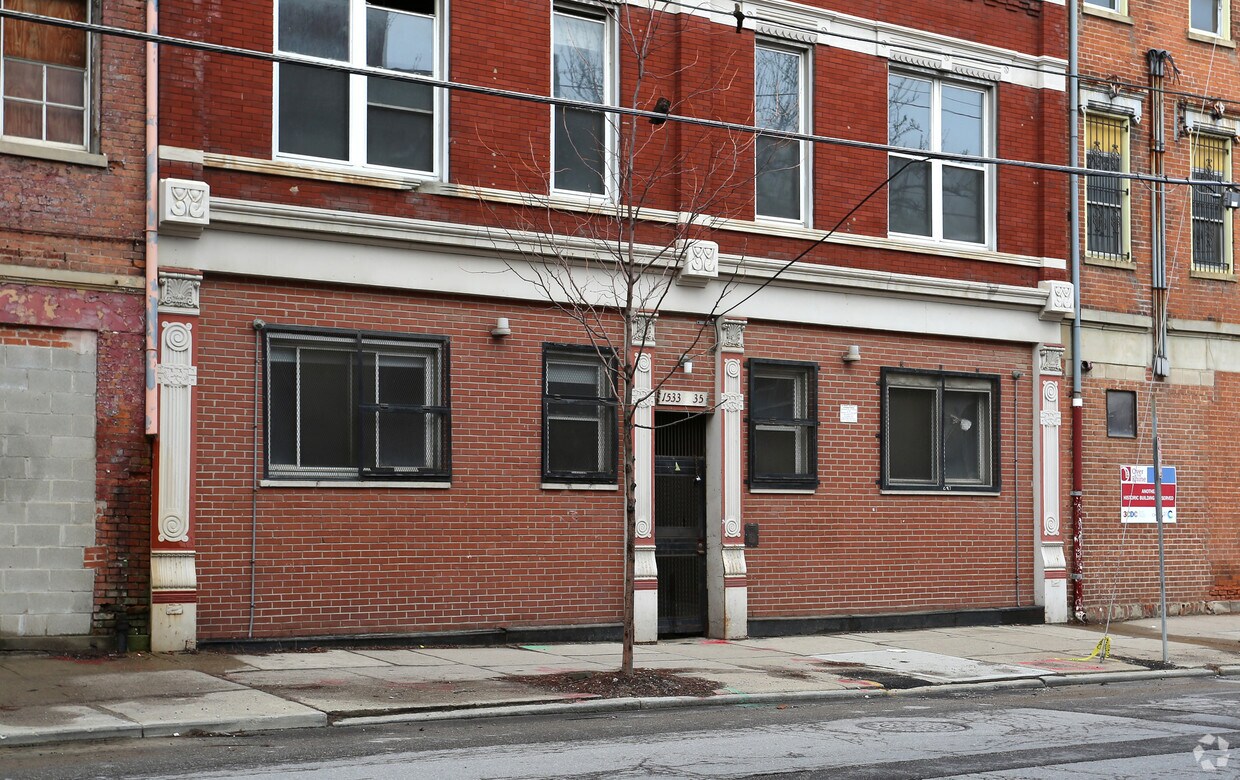 Building Photo - 1533-1535 Race St