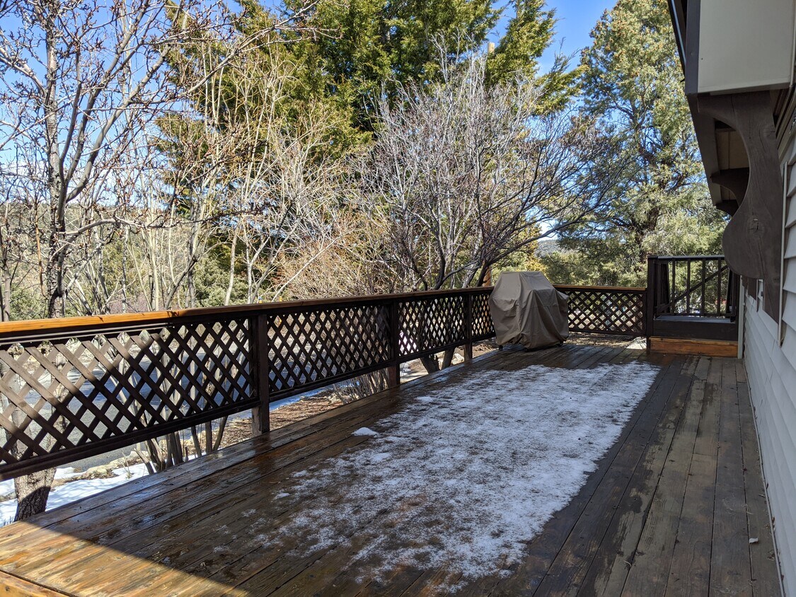 Primary Photo - 47235 Skyview Dr