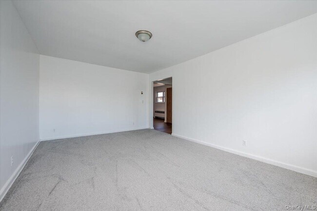 Foto del edificio - 3166 Spencer Dr