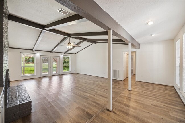 Building Photo - 5423 Bent Bough Ln