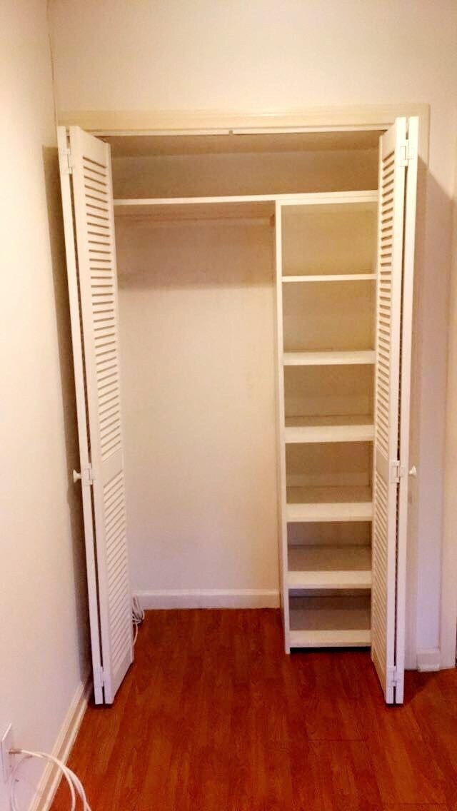 Foto del edificio - 1118 E Lexington Dr