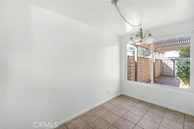 Building Photo - 5540 E Vista Del Este