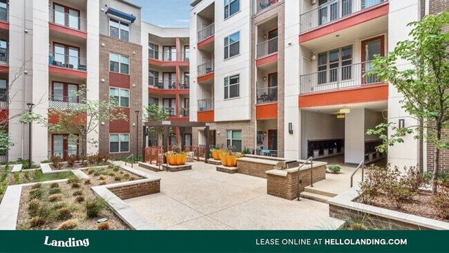 Building Photo - 10550 N Central Expy