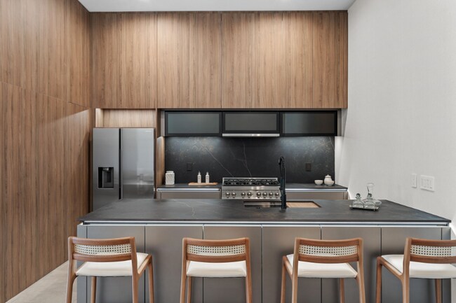 Building Photo - 966 Excellence Cir