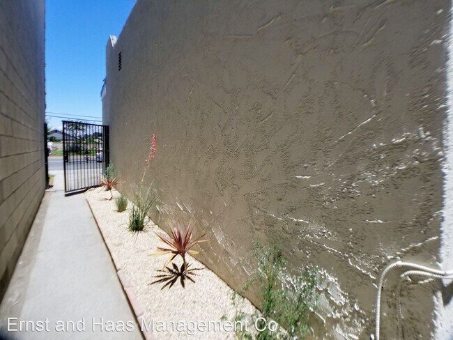 Foto del edificio - 1926 W Willow St