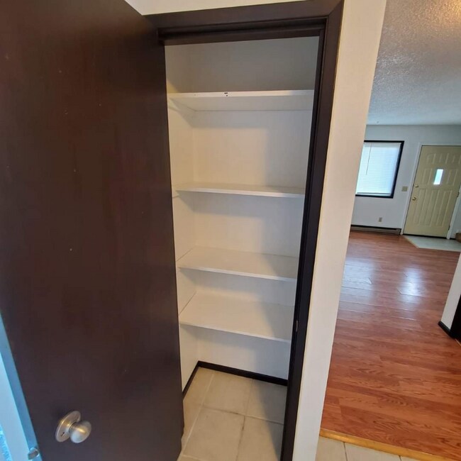 Foto del edificio - 1224 E 3rd St