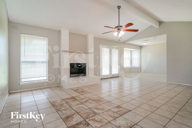 Foto del edificio - 5304 Tamarack Ct
