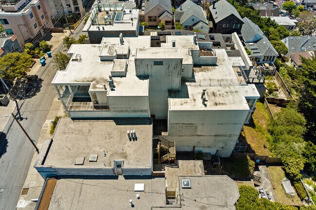 Alternate Exterior - 470 Collingwood St