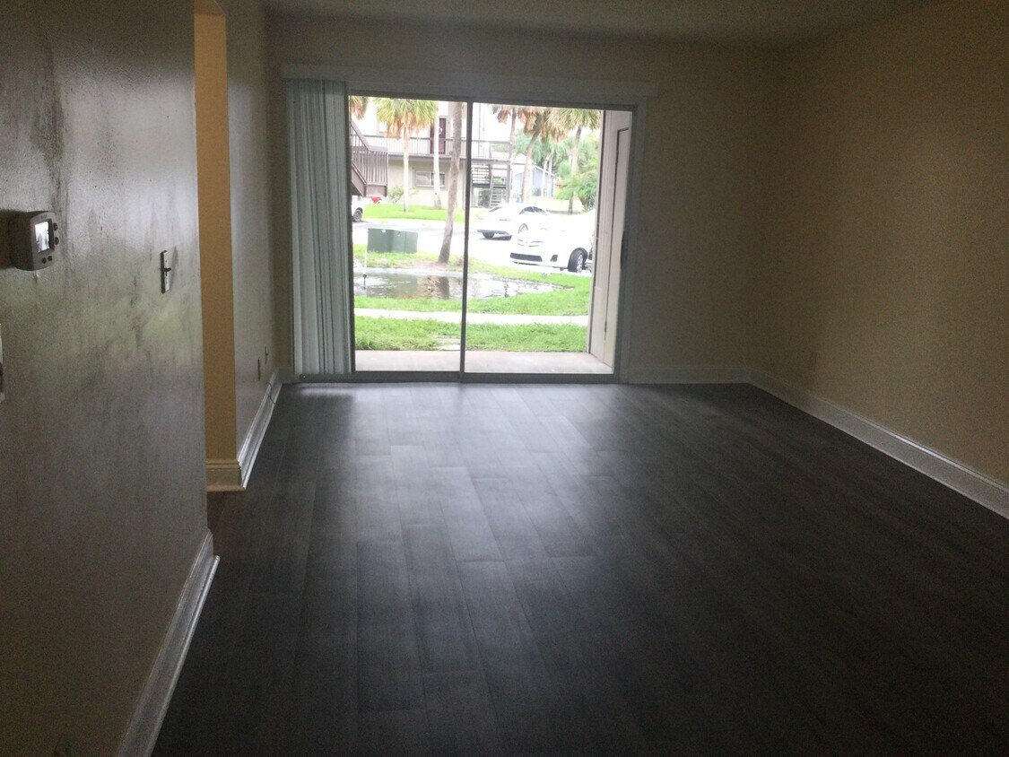 6312 Newtown Cir Unit A4, Tampa, FL 33615 Condo for Rent in Tampa, FL