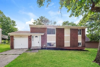Building Photo - 7777 Ravenswood Dr