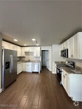 Building Photo - 2420 Linhart Ave