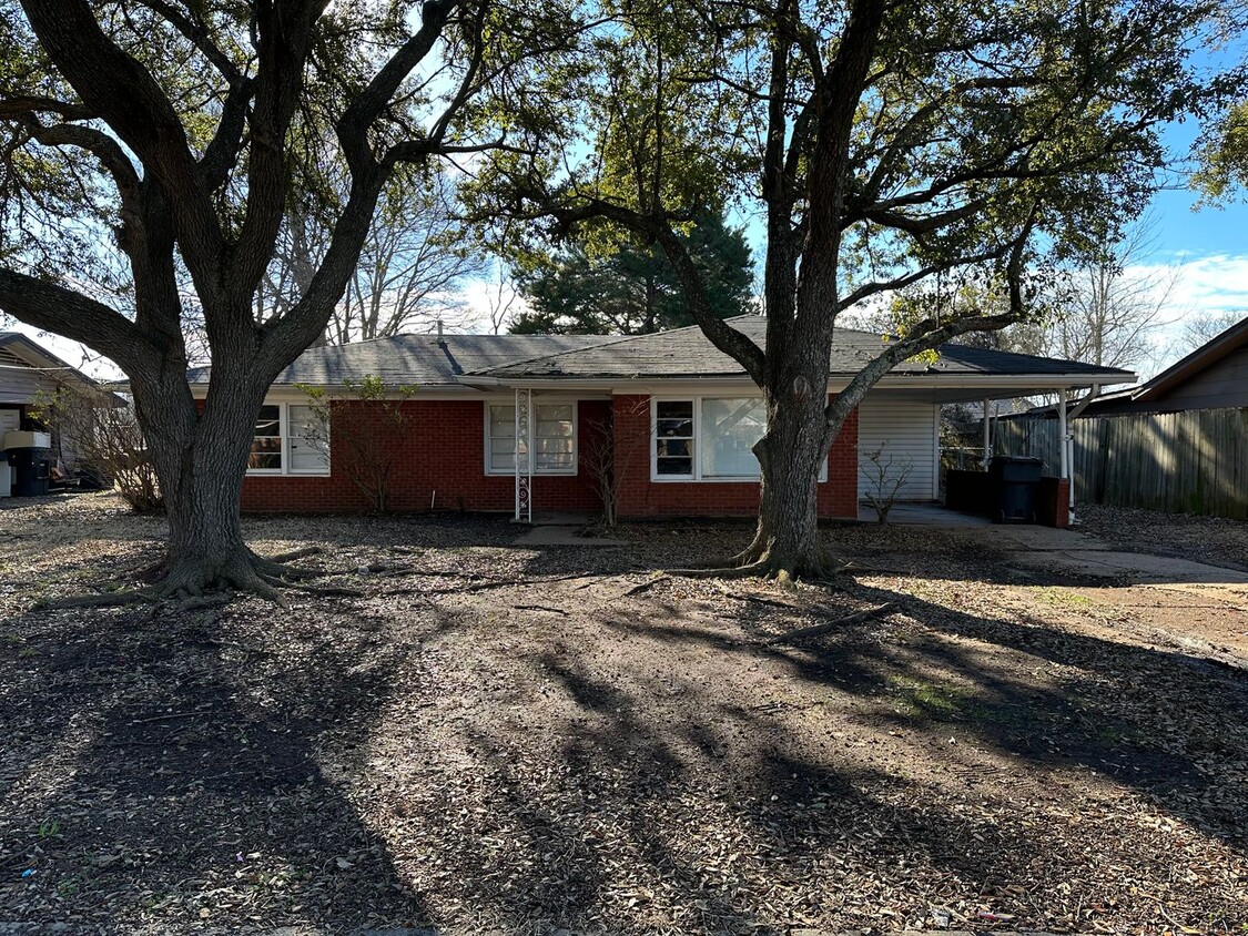 Foto principal - Beautiful 3 bedroom Bossier House