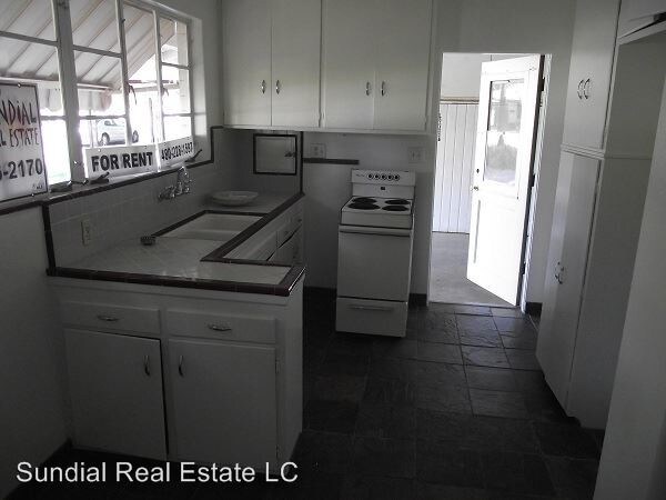 Building Photo - 2 br, 1 bath House - 1725 S. Sierra Vista Dr.