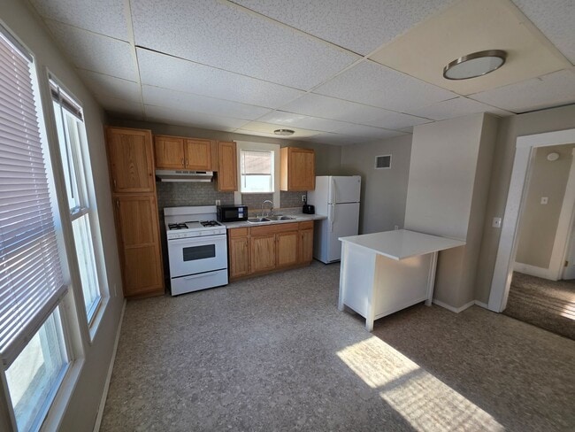 Building Photo - 308 E Clark St