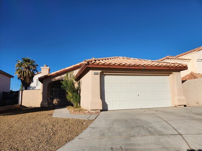 Building Photo - BEAUTIFUL SINGLE STORY HOME! NO HOA!!