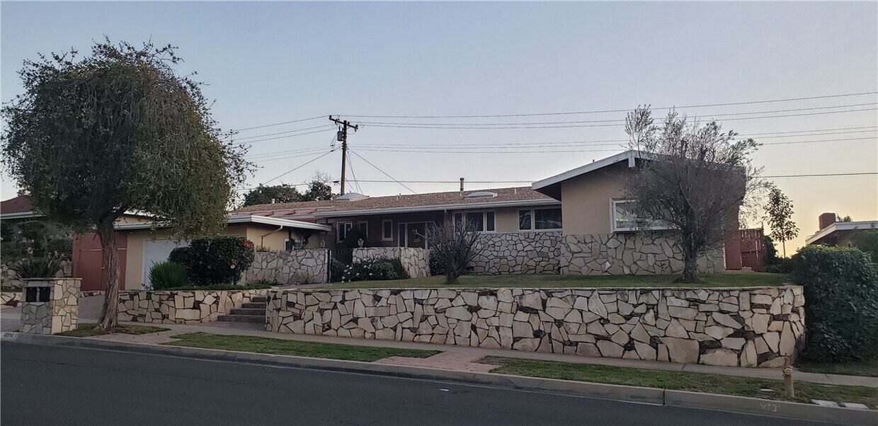 Primary Photo - 4014 Exultant Dr