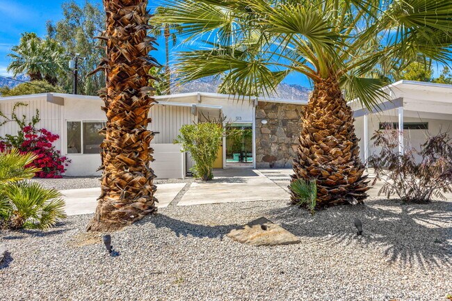 Foto del edificio - 513 Bedford Dr