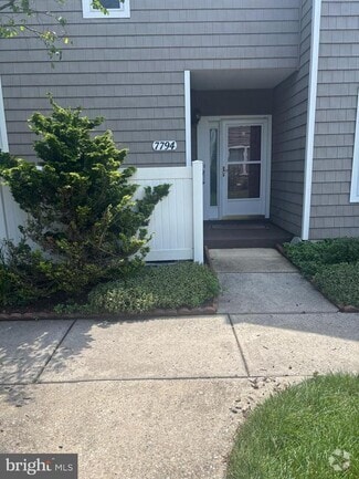 Building Photo - 7794 Mayfair Cir