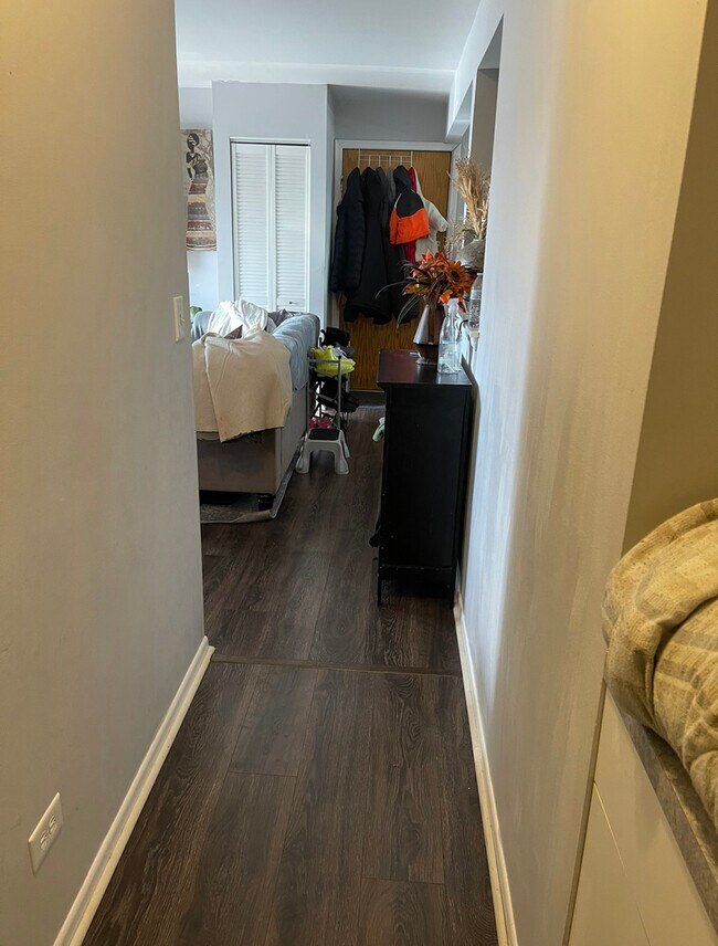 Foto del edificio - 860 N Lakeside Dr
