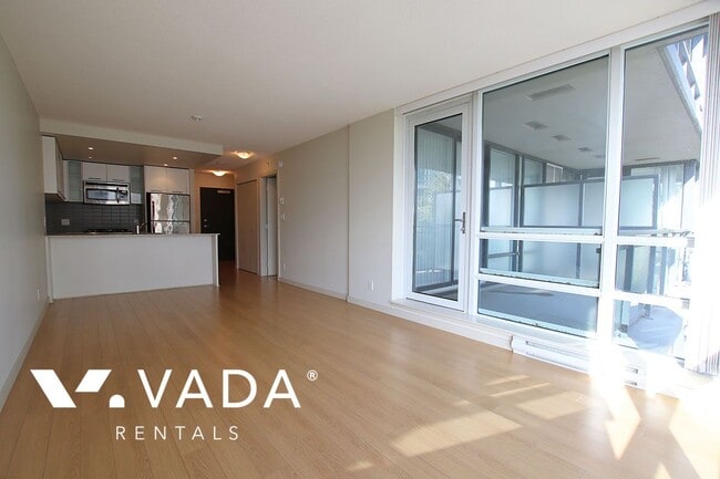 Building Photo - Wall Centre 1 Bedroom Apartment For Rent 7...