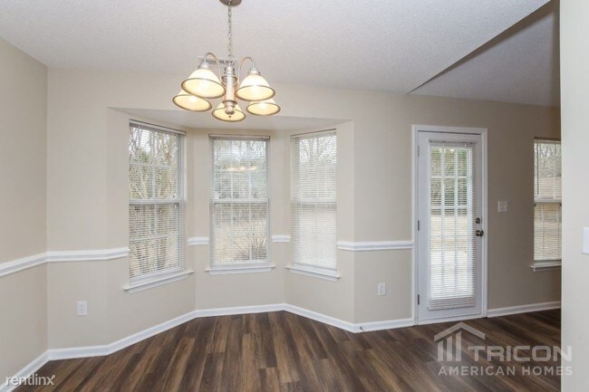 Foto del edificio - 6906 Dandelion Ct