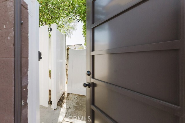 Foto principal - 8407 Terhune Ave