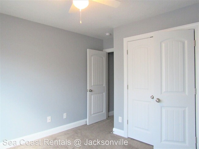 Building Photo - 4 br, 2 bath House - 200 Moonstone Ct