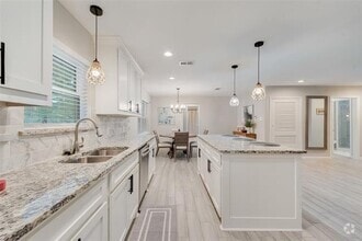Building Photo - 1100 Billie Ruth Ln