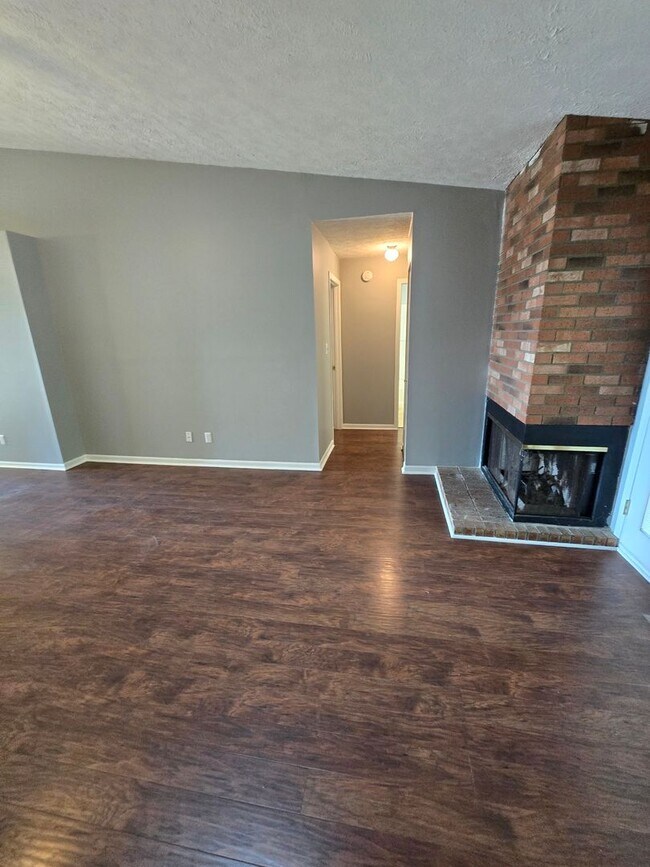 Foto del edificio - Three Bedroom Home Located in Pike Townshi...