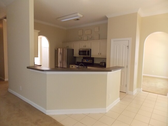 Building Photo - 1179 N Blackmoor Dr