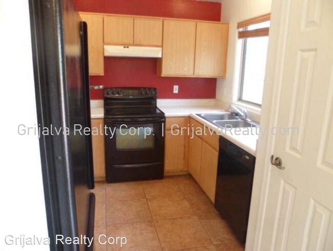 Building Photo - 2 br, 2 bath House - 2366 W Silver River Way