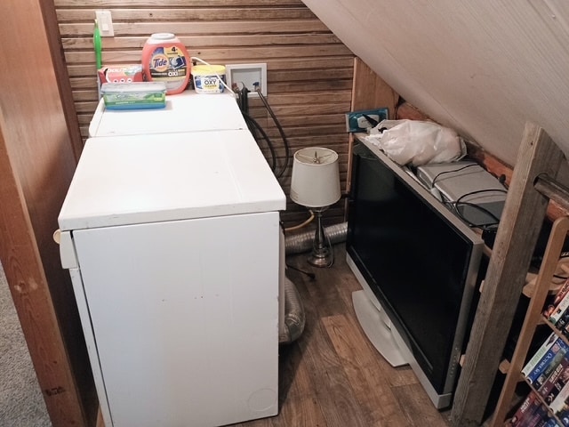 Building Photo - 16655 E Cranberry St