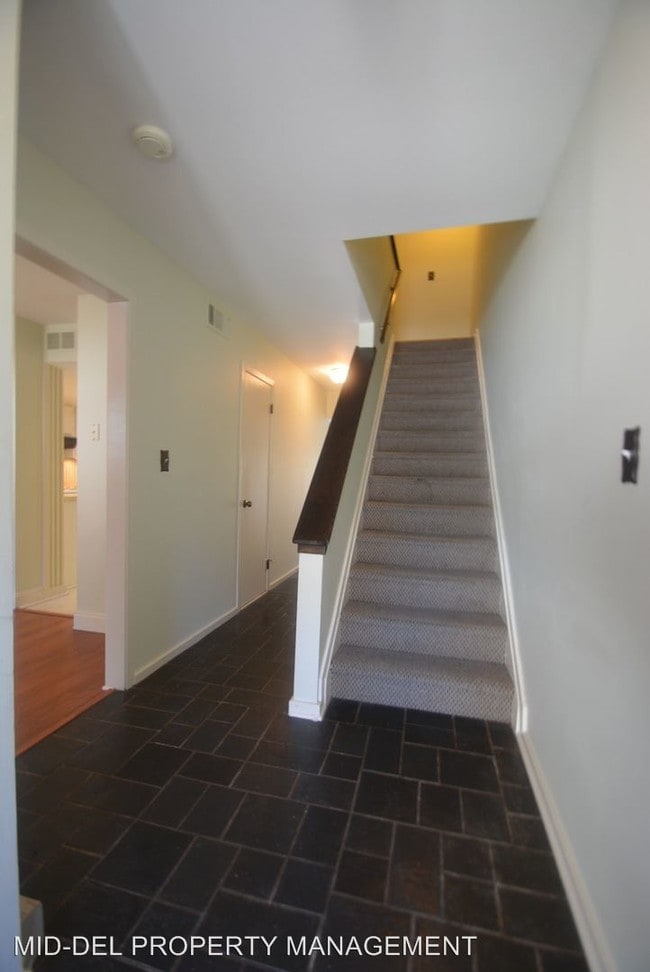 Foto del edificio - 23 Village Dr