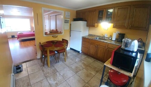 Primary Photo - 2 Colonial Dr