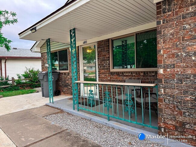 Building Photo - 3 br, 1.5 bath House - 4812 NW Ozmun Ave