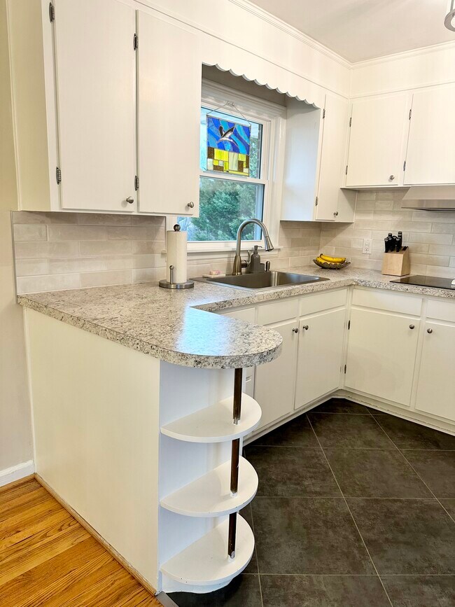 452 Elden Ave, Hollins, VA 24019 House Rental in Hollins, VA