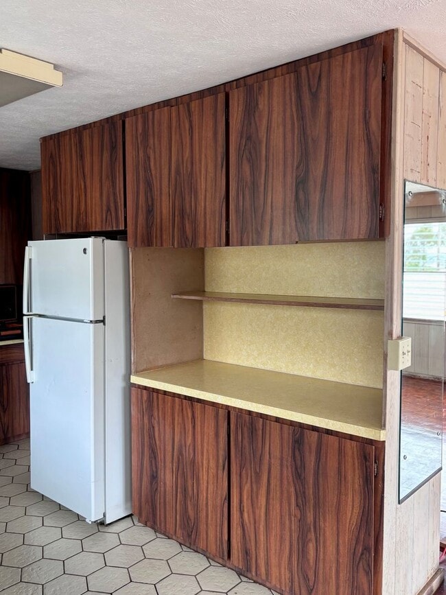 Photo - Available now | 3 Bedroom, 1.5 bath duplex with 2 tanden parking nested in Kaimuki House